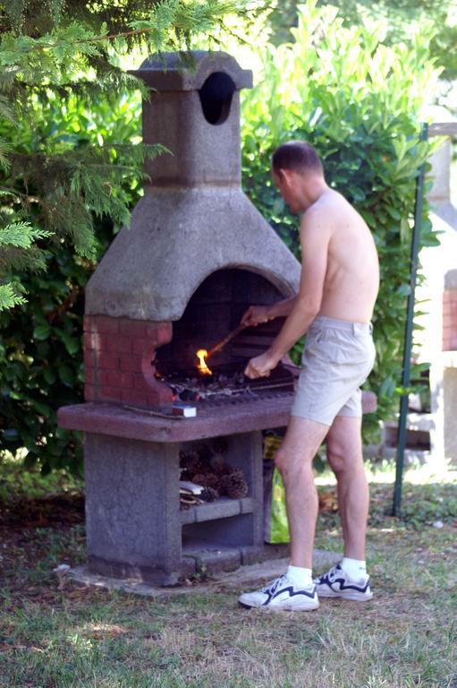 Le Clos Fleuri Hotel Médis Szoba fotó