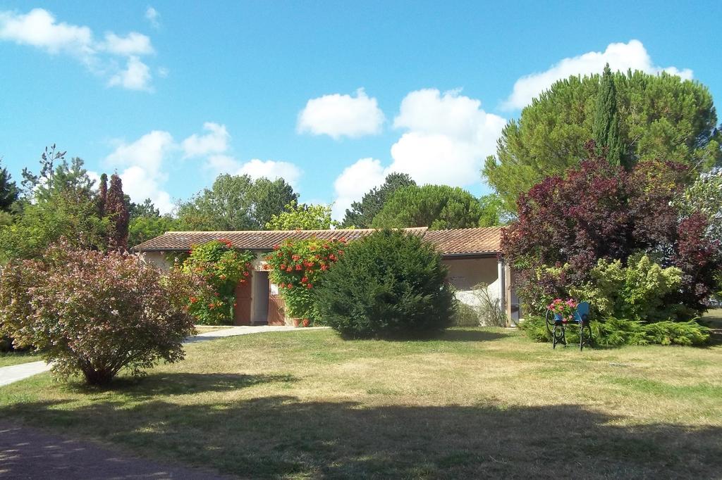 Le Clos Fleuri Hotel Médis Kültér fotó